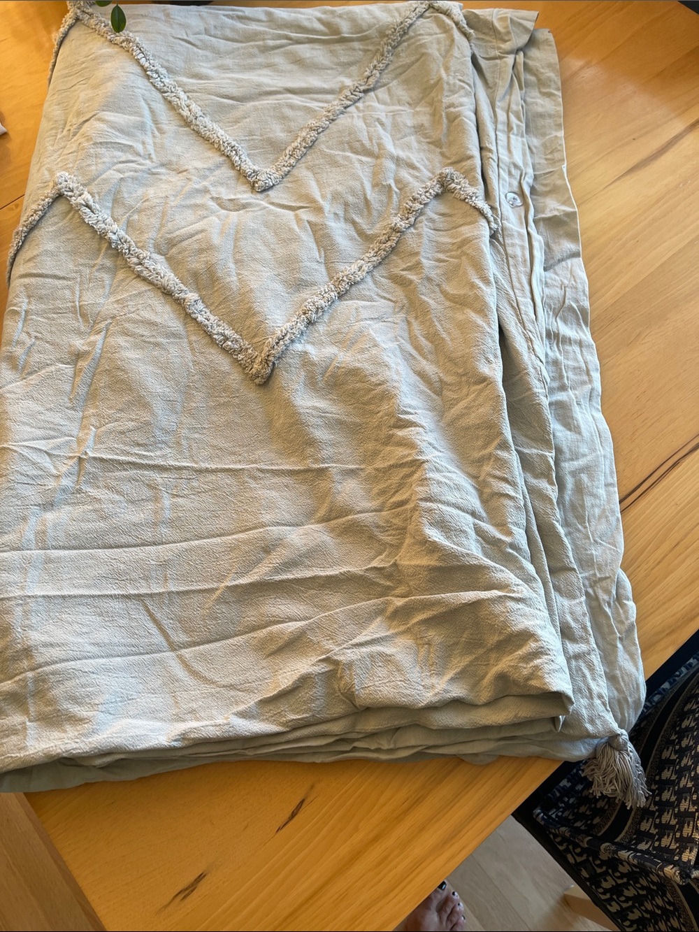 Pottery Barn teen textured gray duvet and pillow case.